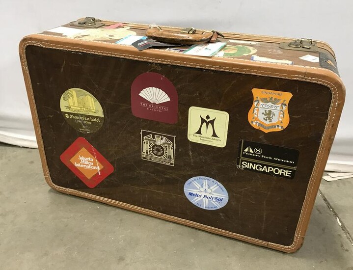 Vintage AMELIA EARHART Wood Suitcase