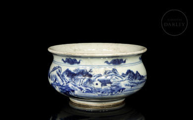 White and blue porcelain incense burner, 19th century