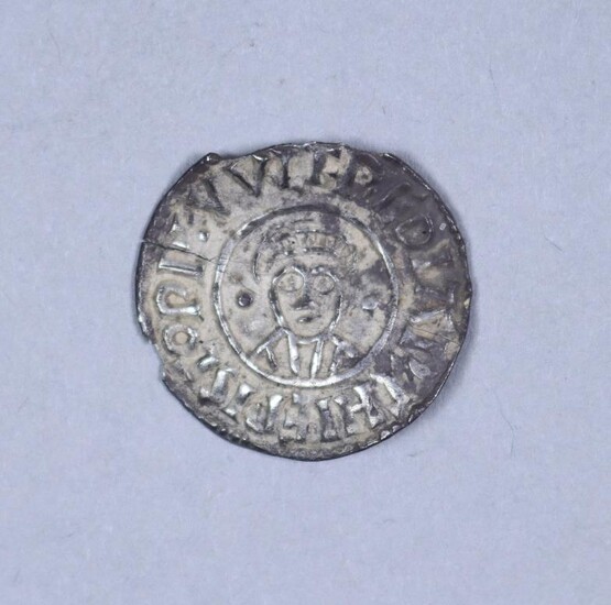 Wulfred, Archbishop of Canterbury (805-832) - Silver Penny, 17.5mm,...