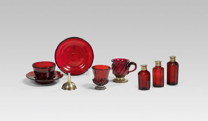 Mixed lot gold ruby glass