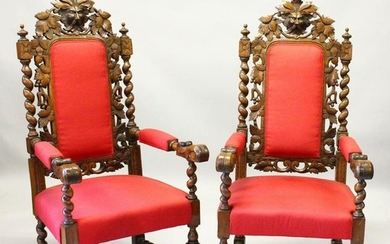 A GOOD LARGE PAIR OF OAK ARMCHAIRS, 20TH CENTURY