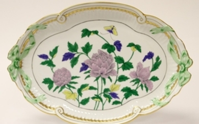 HEREND HAND PAINTED AND SIGNED PORCELAIN OVAL RIBBON TRAY 1 15 10