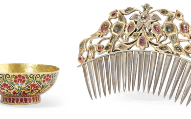 AN ENAMELLED GOLD CUP AND GEM SET SILVER-GILT COMB, INDIA, 19TH CENTURY