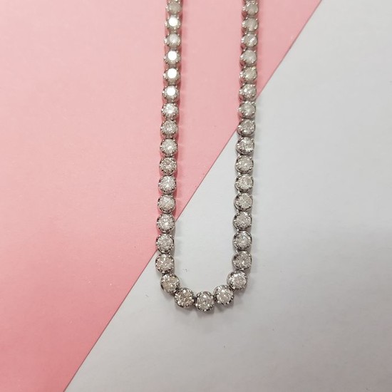 14 kt. White gold - Necklace - 9.80 ct Diamond