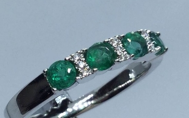 14 kt. White gold - Ring - 0.80 ct Emerald - Diamonds