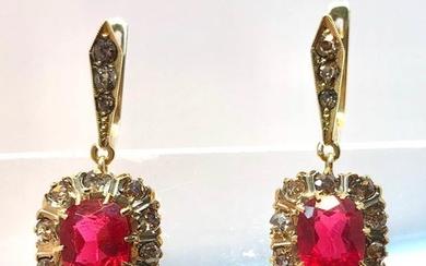 18 kt. Gold - Earrings Glass glass