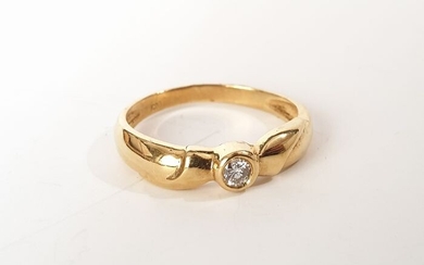 19,2 kt. Yellow gold - Ring - 0.10 ct Diamond