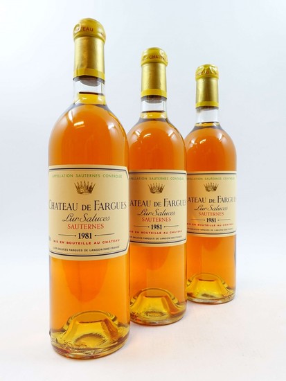 3 bouteilles CHÂTEAU DE FARGUES 1981 Sauternes (base goulot, capsules boursouflées)