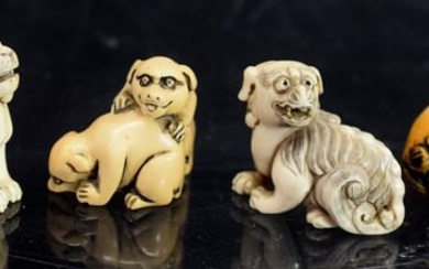 (4) JAPANESE CARVED FOO DOGS & DOGS