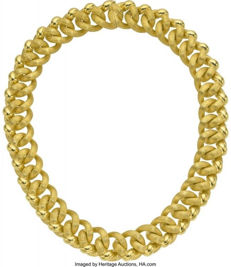 55119: Gold Necklace, Henry Dunay The 18k gold Sabi ne