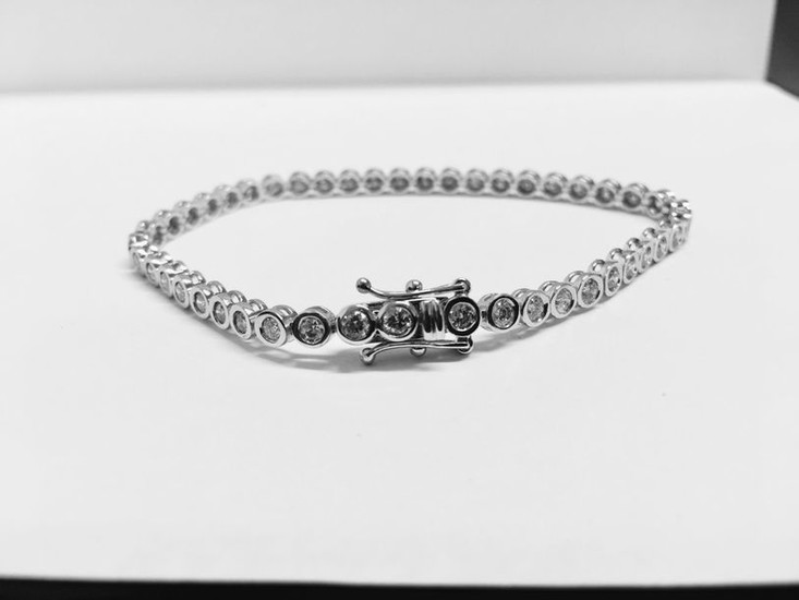 5.60ct diamond tennis style bracelet set with brilliant...