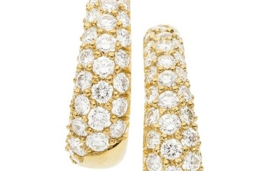 74019: Diamond, Gold Earrings Stones: Full-cut diamond