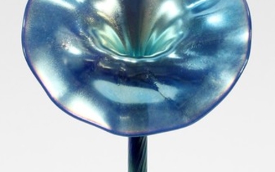 JACK IN THE PULPIT OPALESCENT ART GLASS VASE 11 DIA