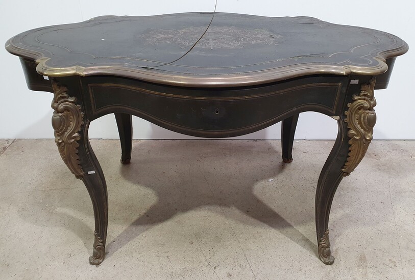 A 19TH CENTURY FRENCH EBONISED CENTRE TABLE