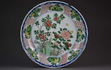A Chinese famille verte dish, 18th century