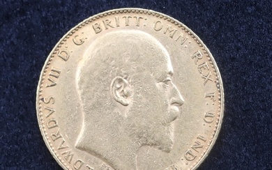 A George V gold Sovereign, 1910