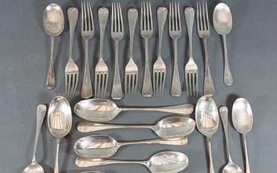 A George V silver canteen of rat tail flatware, comprising e...