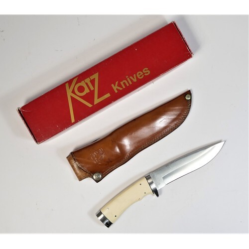 A Katz XT80 Lion King hunting knife, the 15.5cm stainless st...