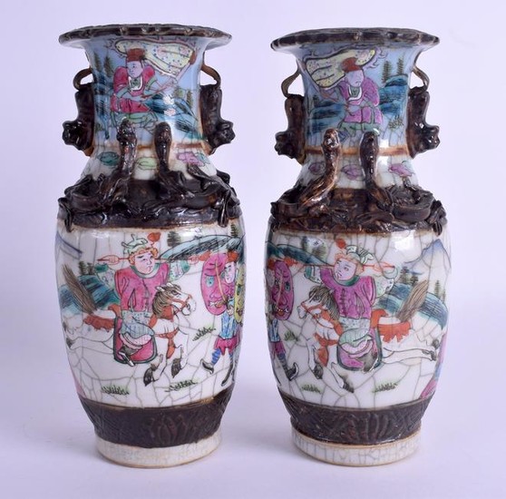 A PAIR OF 19TH CENTURY CHINESE FAMILLE ROSE CRACKLE