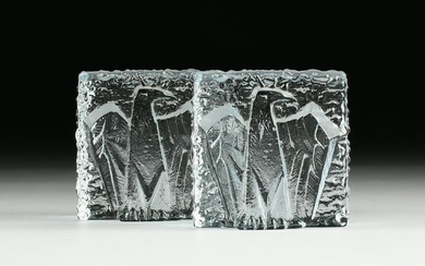 A PAIR OF BLENKO ICE FLOE GLASS "IMPERIAL EAGLE"