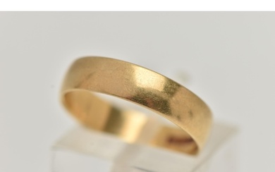 A YELLOW GOLD BAND RING, a plain polished band ring, approxi...