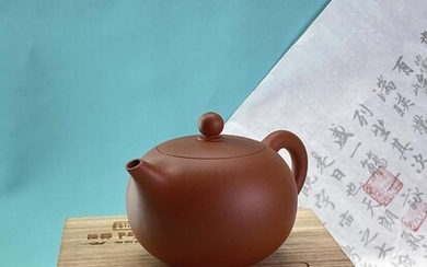 A “YiXing” 宜兴 “XiShi”西施 teapot by famous “Chaozhou” 潮州...