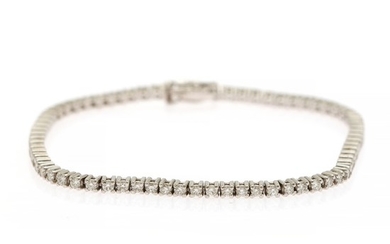 A diamond bracelet set with numerous brilliant-cut diamonds totalling app. 2.03 ct., mounted in 18k white gold. L. 18 cm.