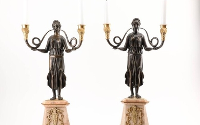 A pair of large ormulu and bronze Niké candlesticks (h. 53 cm) (2) - Empire - Bronze (gilt) - circa 1820-1825