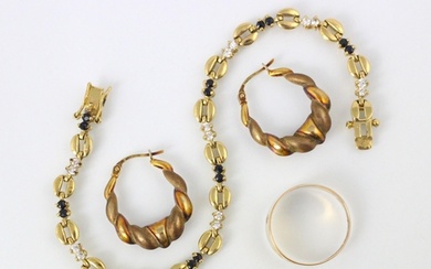 A selection of jewellery, including a pair of yellow metal h...