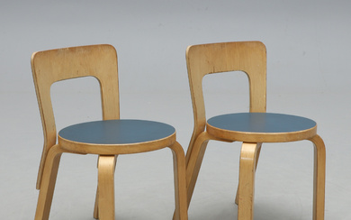 ALVAR AALTO. A pair of high chairs, model N65, Artek, mid 20th century.