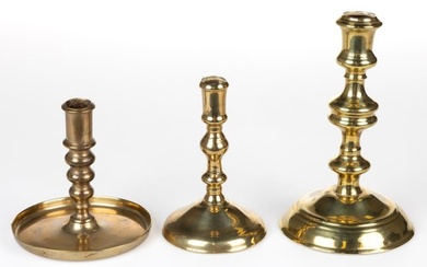 ASSORTED EARLY BRASS ROUND-BASE CANDLESTICKS, LOT OF THREE