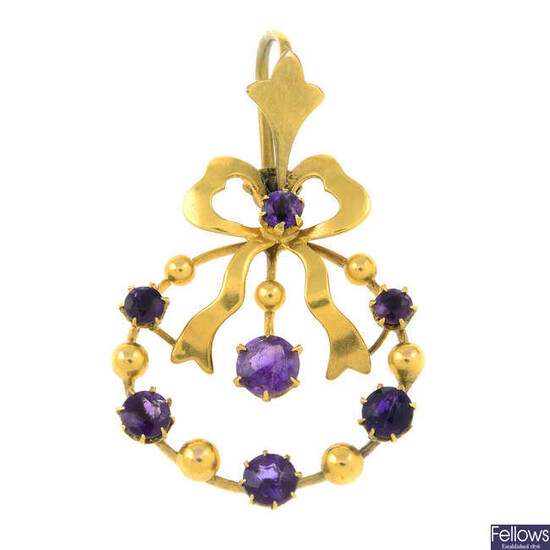 An early 20th century 15ct gold amethyst pendant.