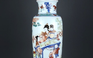 An exquisite vase with doucai figures of figures
