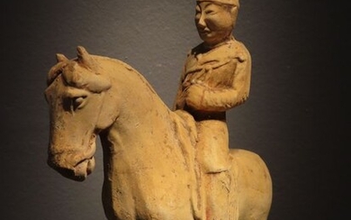 Ancient Chinese Pottery Figure of a Rider on Horse. Sui Dynasty, 581 - 618 AD. 27,5 cm H.