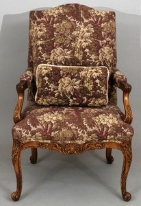 BAKER CARVED WOOD TAPESTRY UPHOLSTERED ARM CHAIR 44 27.5