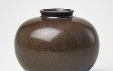 BERNDT FRIBERG. A stoneware vase by Gustavsberg studio 1965.