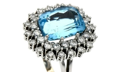 Blue topaz brilliant ring