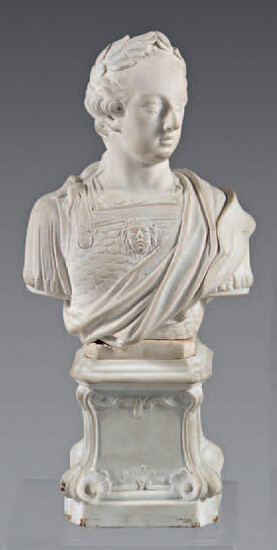 Bust and a bisque porcelain base from the 18th century, possibly Mennecy. Representing a Roman emperor on a high rocaille base.
