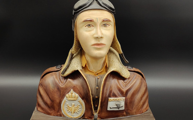 CERAMIC PROMOTIONAL ITEMS FROM KNOCK OUT: BUST OF A PILOT WITH AVIATOR GOGGLES, LEATHER JACKET AND BADGE - FORMER JEANS BRAND BY S. OLIVER.