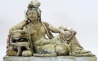 CHINE - QING-DYNASTIE (1644 - 1912) sculpture en bois polychrome : "Quan yin" - 66...