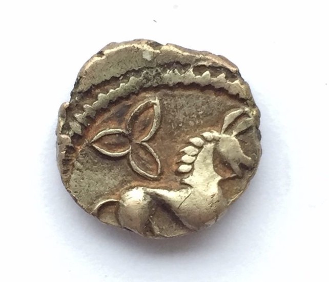 Celtic coins -Britannia. Irstead Trefoil gold quarter Stater, 45-40 B.C. - Gold