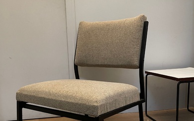 Chair Metal base Beige cotton upholstery Circa... - Lot 19 - Varenne Enchères