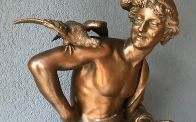Charles Brunin (1841 - 1887) - Sculpture, Impressive statue of Neapolitan fisherman boy with bird - 64 cm - Bronze, Wood - Second half 19th century