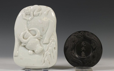 China, inkwell and blanc-de-Chine inkwell, the stone in...