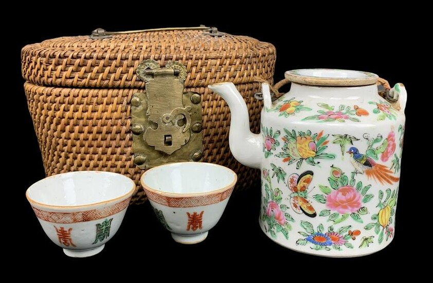 Chinese Famille Verte Painted Tea Set In Basket