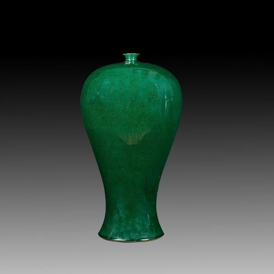 Chinese Green glaze Porcelain Vase