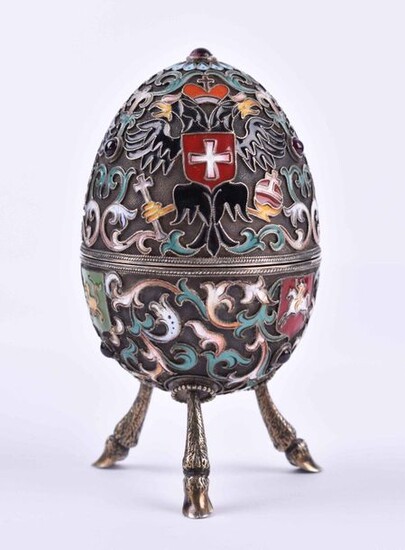 Cloisonne egg Russia | Cloisonne egg Russia,Silver 84 Zolotnik, gilt inside, cyrillic master mark, rising from 3 feet, set with ruby cabochons, h: 9,7 cm_x000D_
