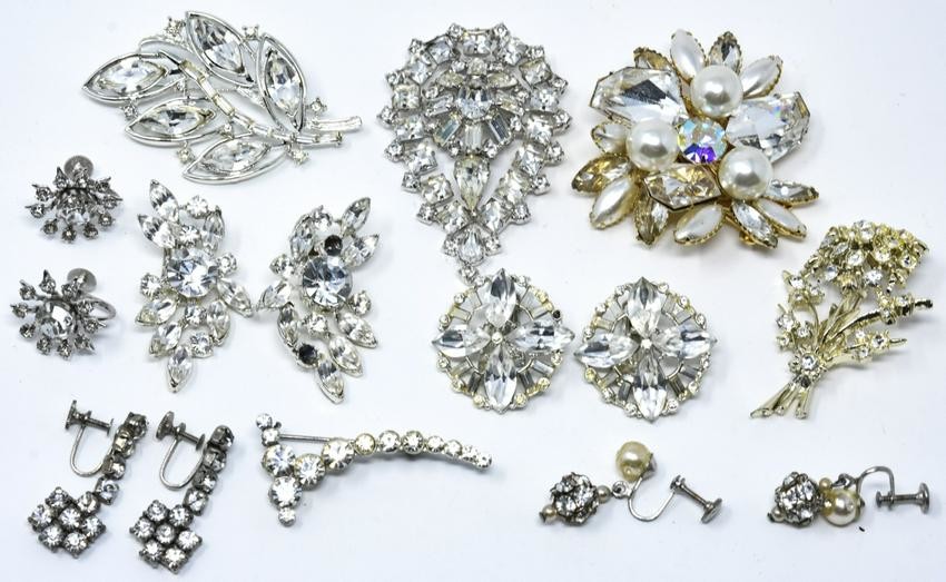 Collection Vintage Rhinestone Earrings Brooch Pins