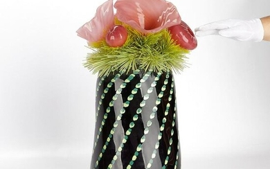 Flo Perkins "Chicago's Cactus" Glass Sculpture