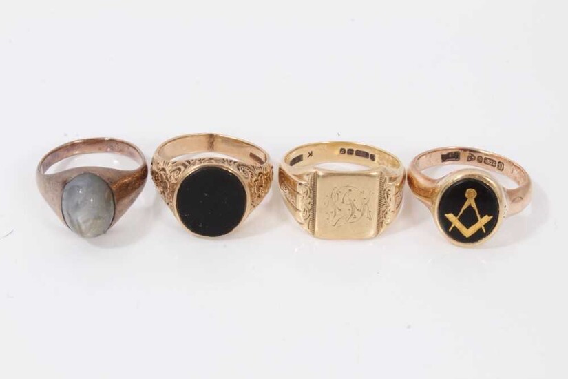 Four gentlemen's gold rings